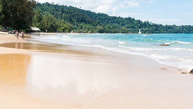 Nang Thong Beach