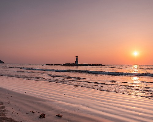 Nang Thong Beach